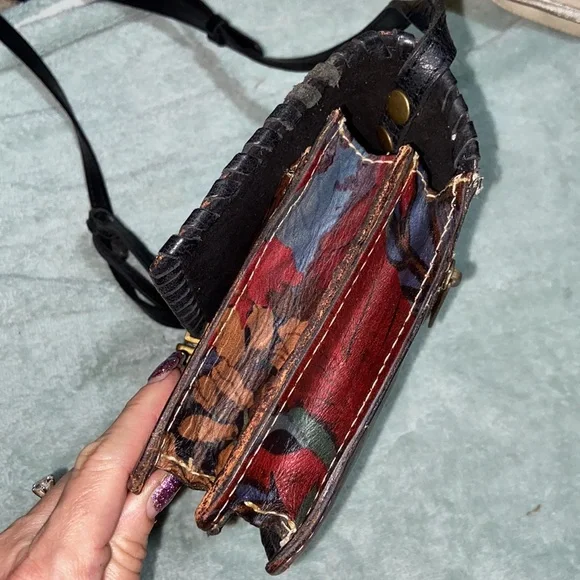 EUC Patricia Nash Floral crossbody leather Bag